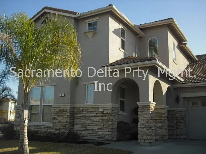 5 Gene McKnight Ct photo 1