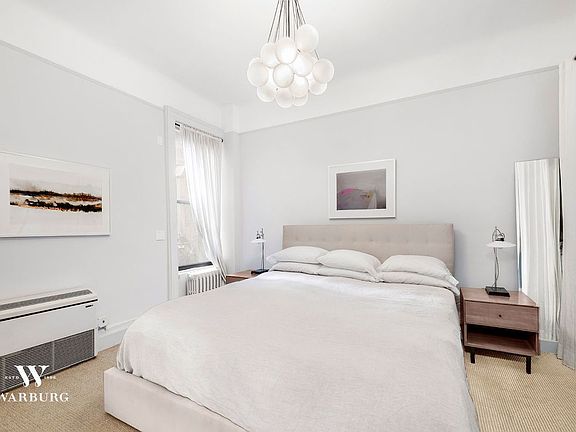 3rd image of 107 W 82nd St APT 1A