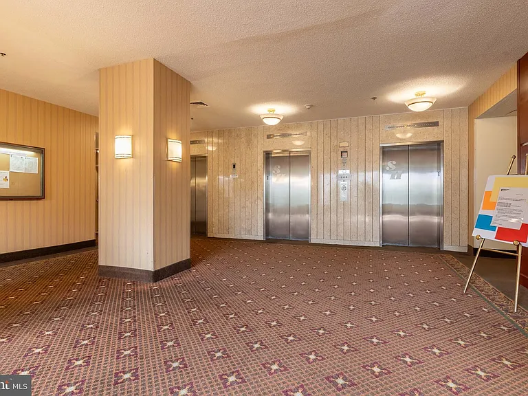 3709 S George Mason Dr #115 — Photo 4