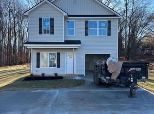 673 Berry Shoals Rd, Duncan, SC 29334