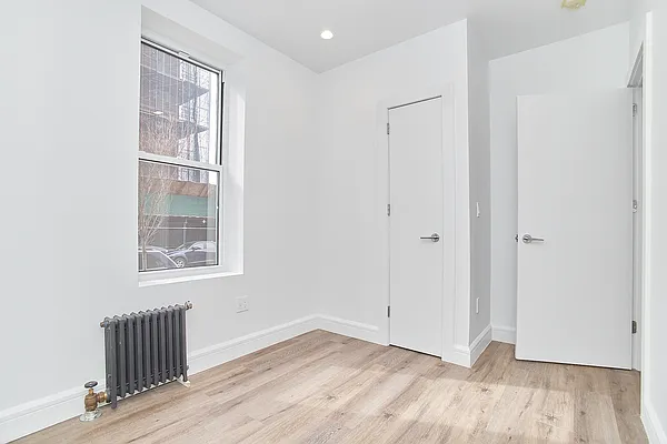 Rented by REAL New York | media 16