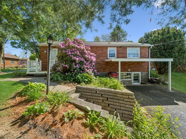 1742 Theatre St, Latrobe, PA 15650
