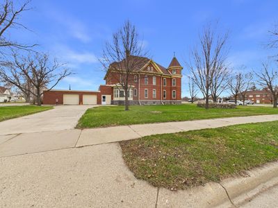 402 2nd St SE, Melrose, MN, 56352