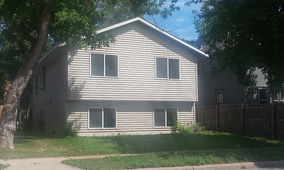 1st image of 1705 2nd St N