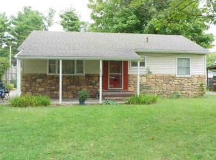 1616 S 3rd St, Clinton, IN 47842