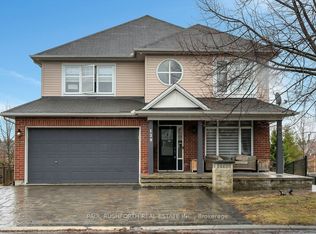 139 Baroness Dr, Ottawa, ON K2G 6Z2