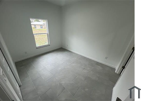 5th image of 1020 Eubanks St