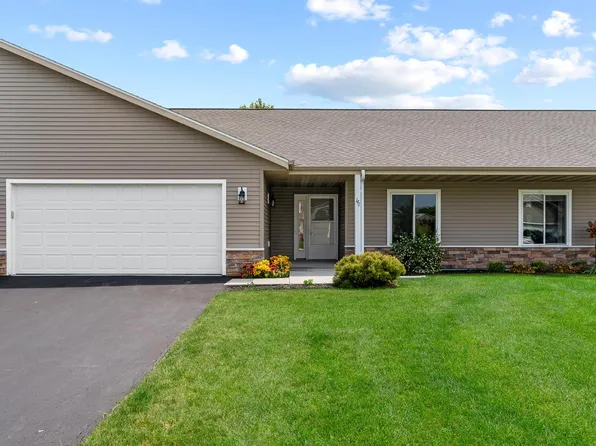 141 Sarahs WAY, Sheboygan Falls, WI 53085