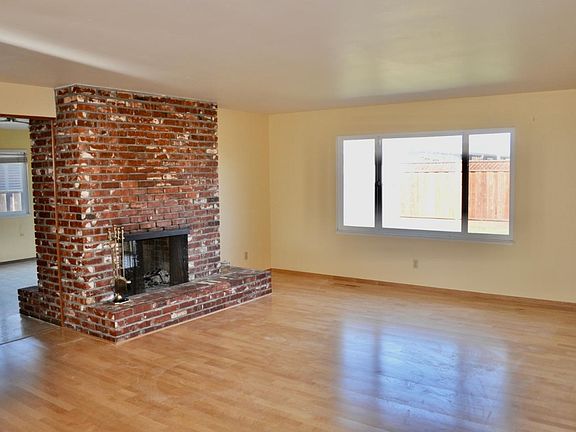 2nd image of 224 Briarwood Dr