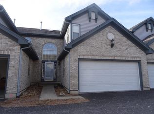 704 Kresswood Dr, McHenry, IL 60050