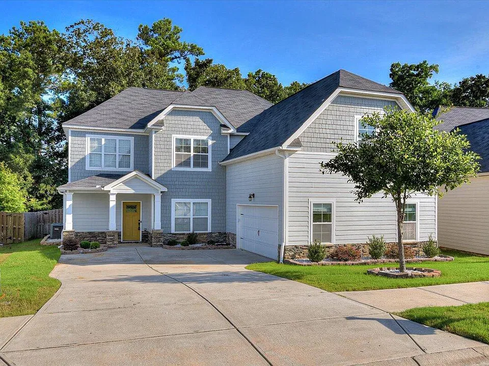1509 Old Spruce Ln