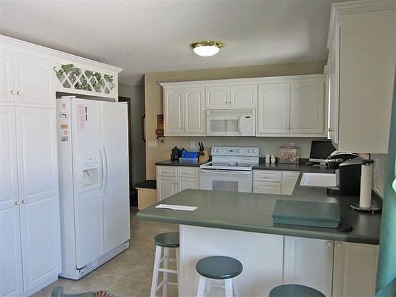 2nd image of 16367 78th Ave