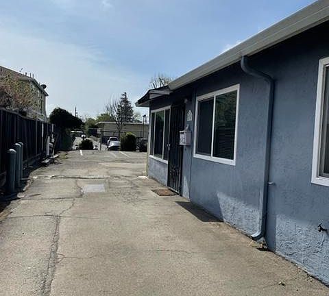 3rd image of 2574 W Avenue 130th