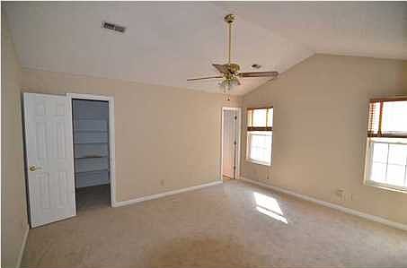 4th image of 309 Sussex Ct
