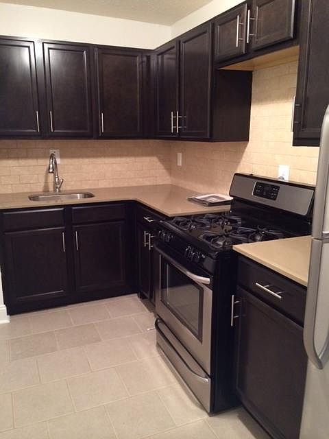 1st image of 44 Sidney Ave W #19E