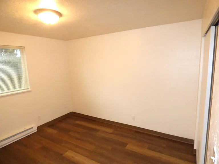 4014-4040 Arleta Ave NE — Photo 17