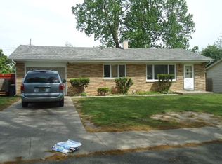 1142 Ryer St, South Bend, IN 46628