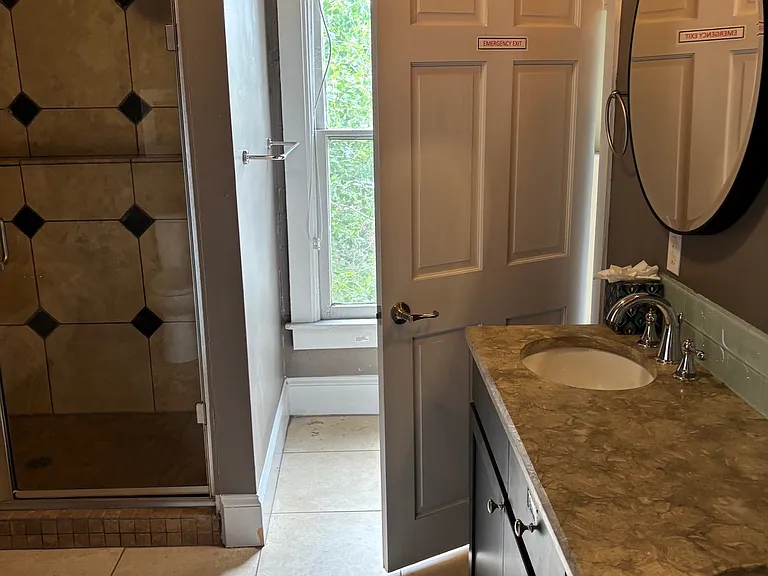 945 N Clarkson St #1 — Photo 18