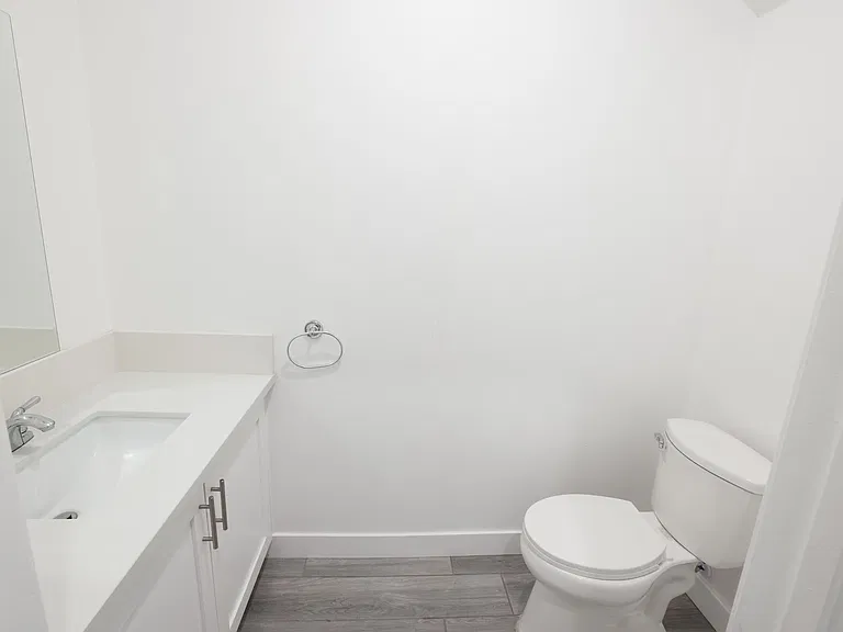 3927 Wisconsin St #8 — Photo 3