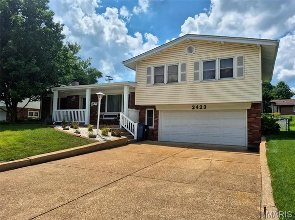 2423 Chaucer Ave, Saint Louis, MO 63114