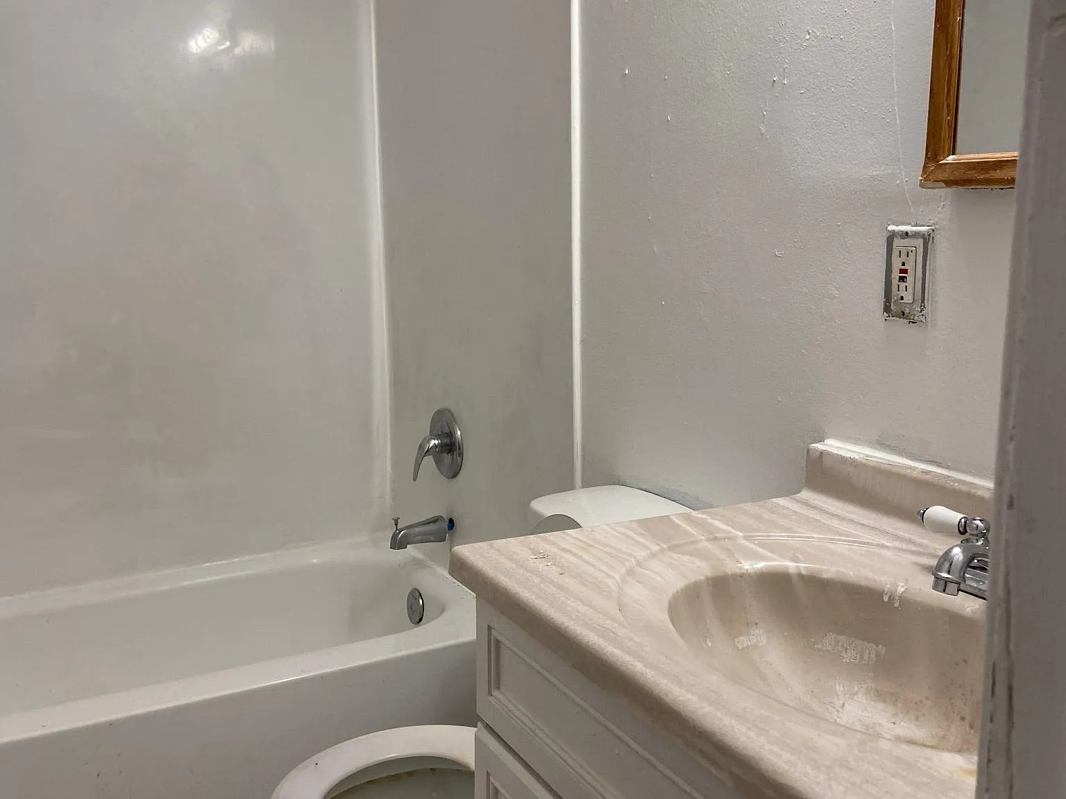 3 bed, 906 sqft, $1,475 — Photo 4