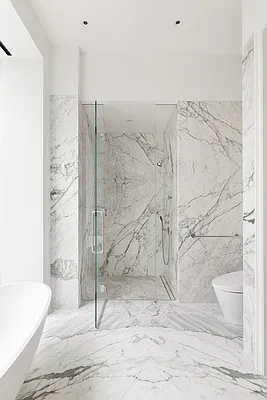 Sold by OFFICIAL | media 25