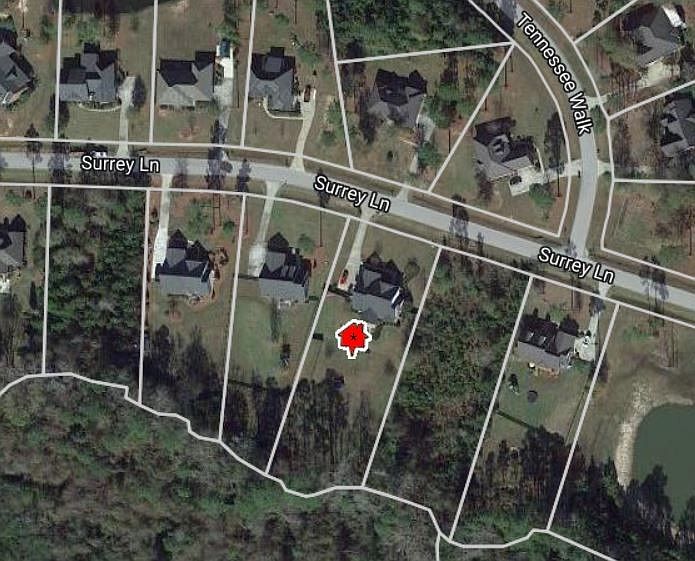 2nd image of 231 Surrey Ln