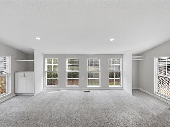 4th image of 1701 Morris Ave