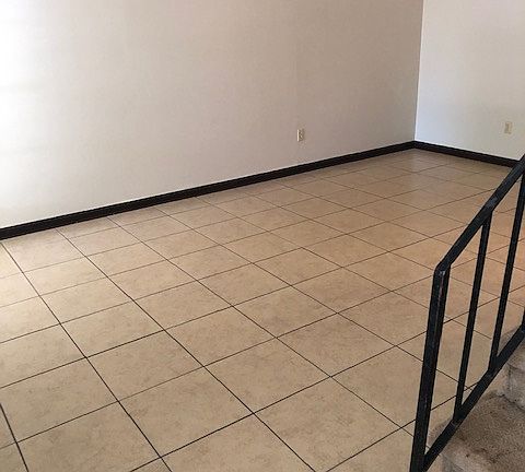 5th image of 1242 Park Dr
