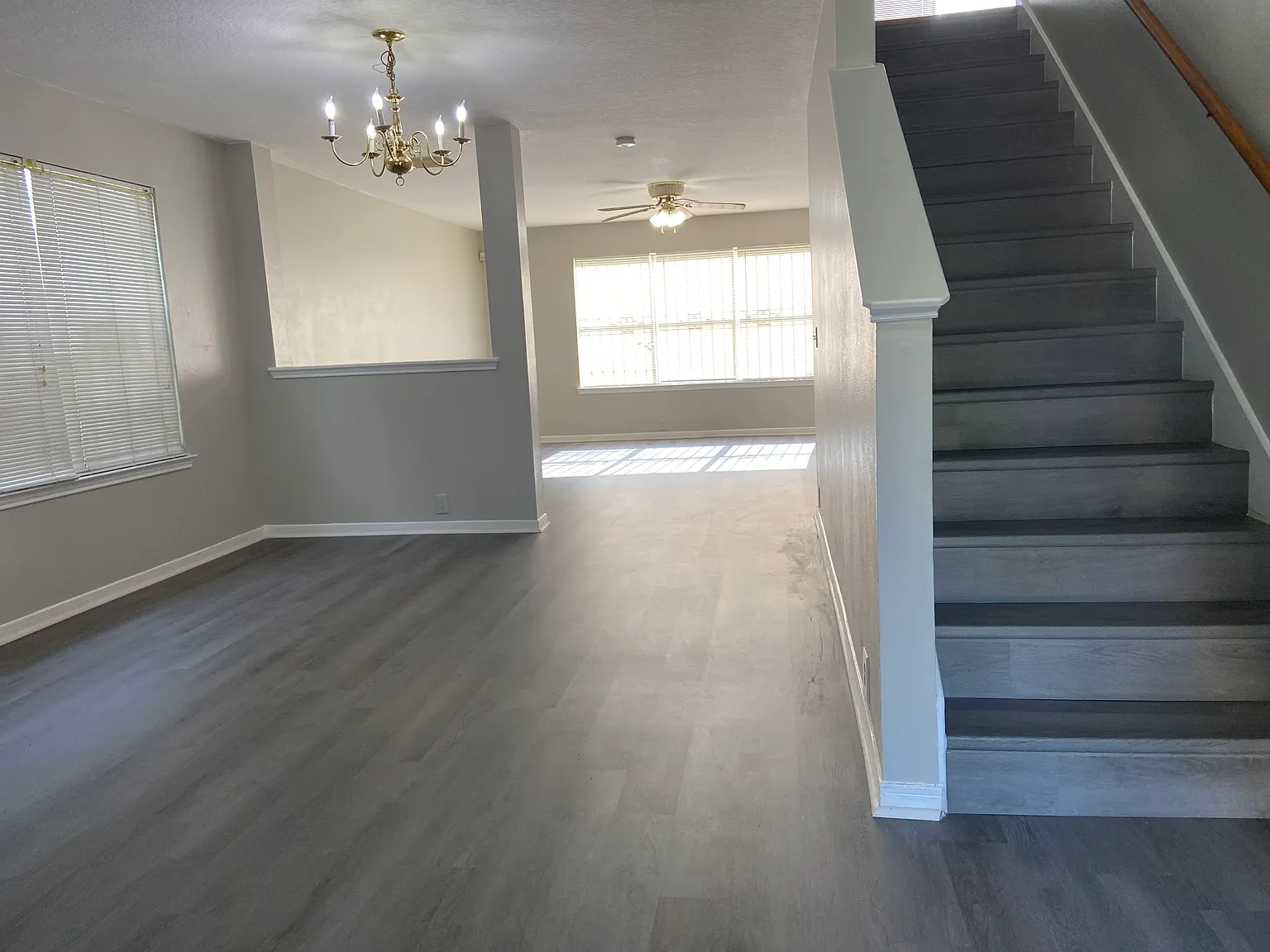 4 bed, 2562 sqft, $2,585 — Photo 3