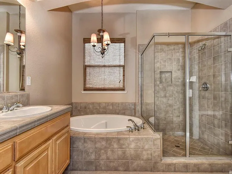 2101 Demetrius Way — Photo 12