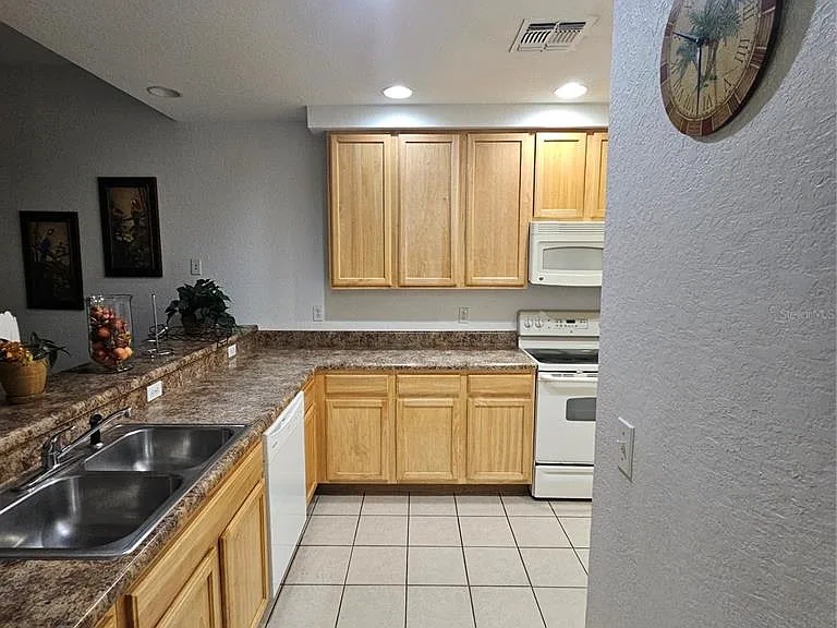 9055 Treasure Trove Ln #201 — Photo 19