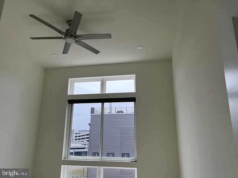 916 Lakeview Ct #36 — Photo 19