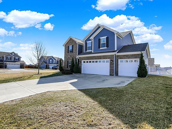 3rd image of 8171 Brookville Way