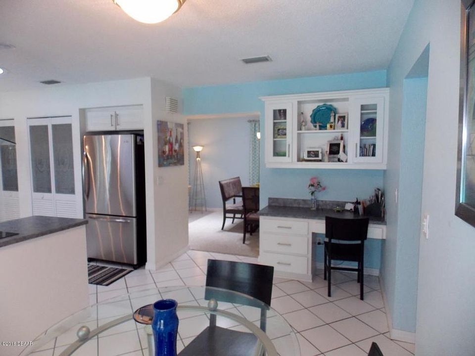 1st image of 3 Sherwood Dr