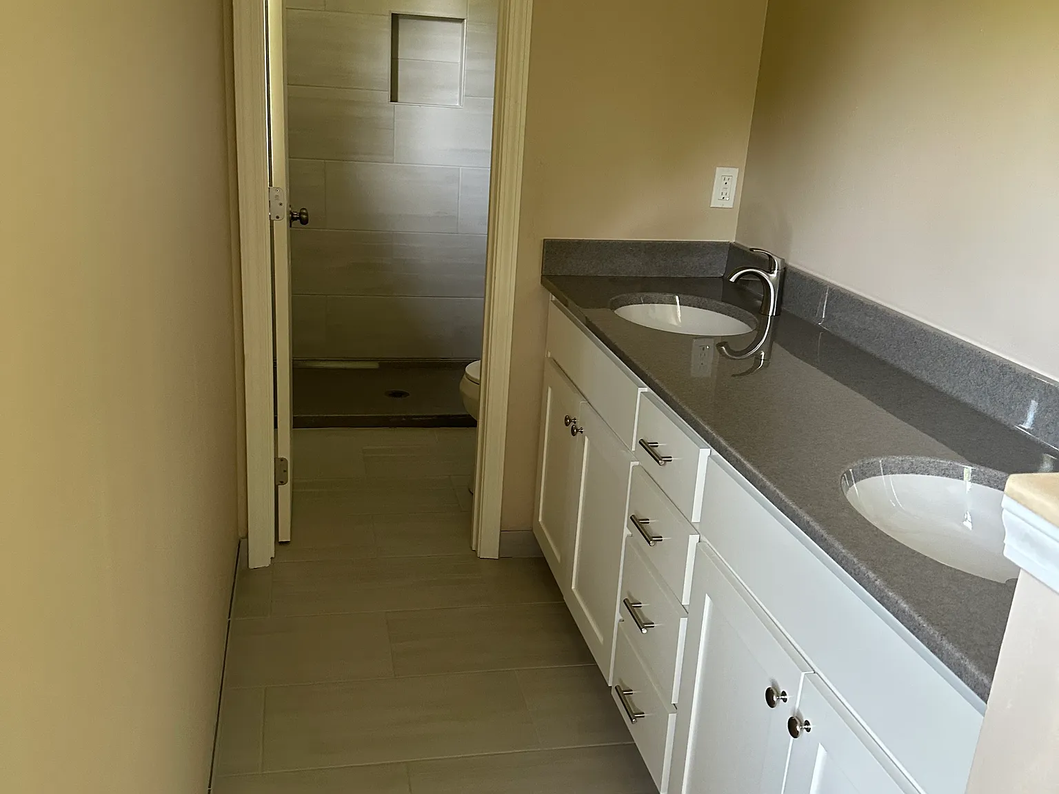3 bed, 2.5 bath, 1500 sqft, $2,350 — Photo 3