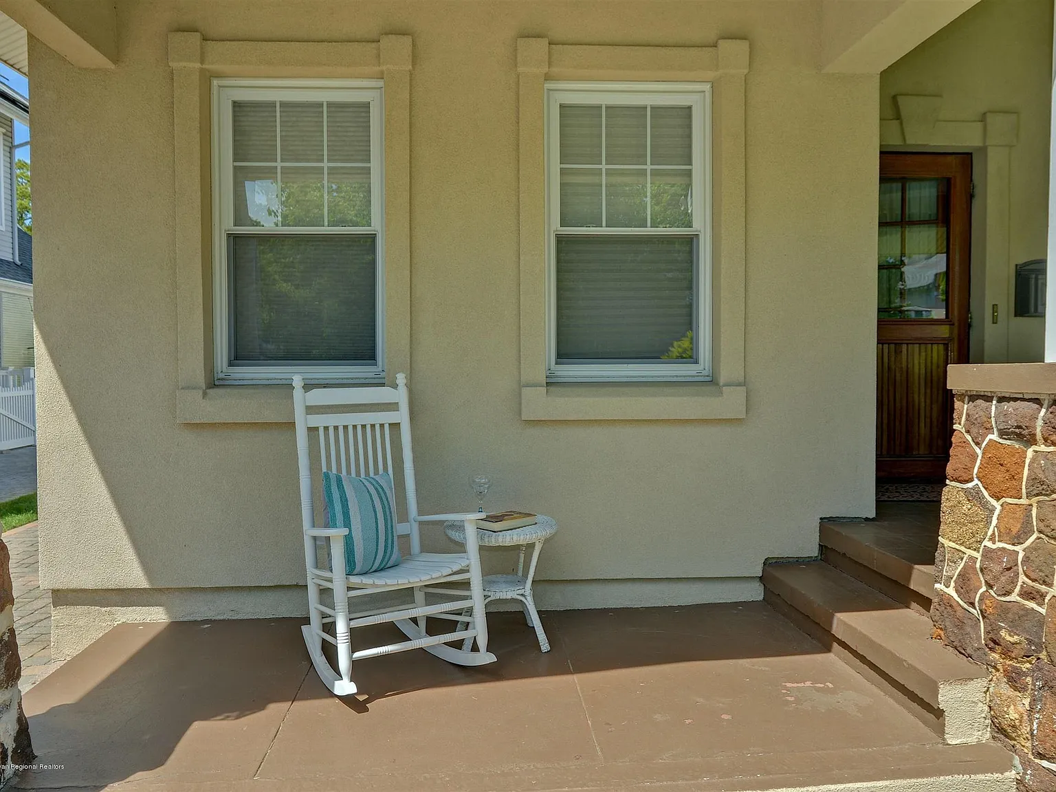 3 bed, 2.5 bath, 2183 sqft, $12,000 — Photo 3