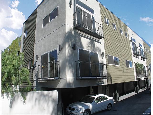 1st image of 5048 Cahuenga Blvd