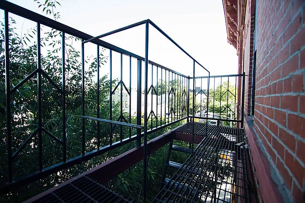 Rented by Nooklyn NYC LLC | media 59