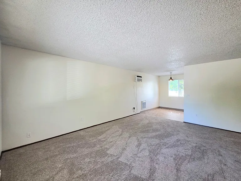 112 Ridgemont Dr — Photo 10