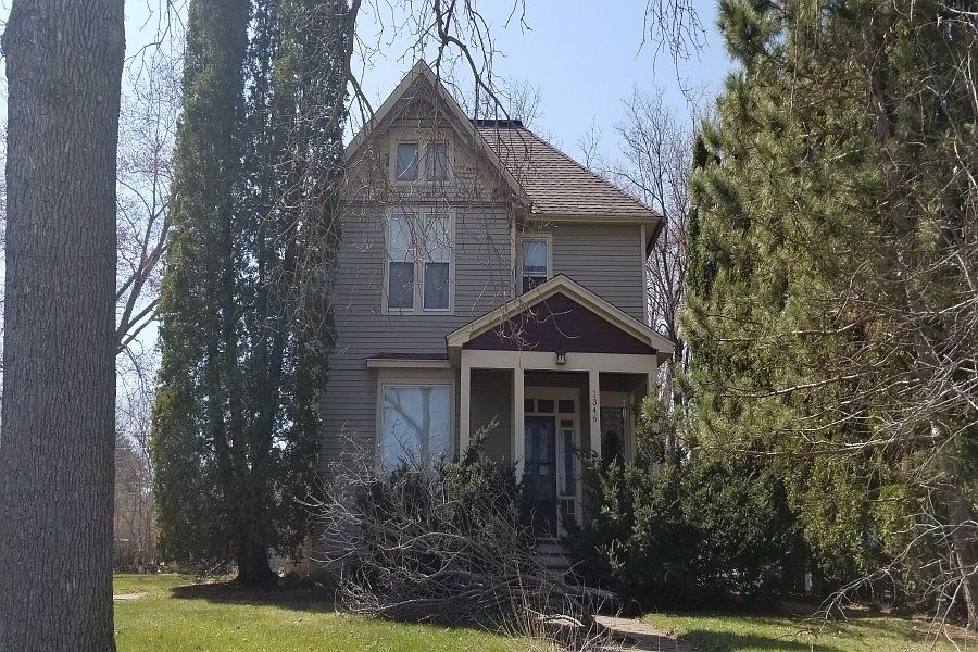 1st image of 1346 6th Ave S
