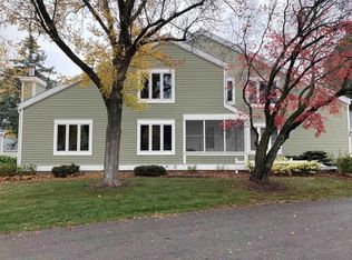 125 Pine Ridge Trl, Madison, WI 53717