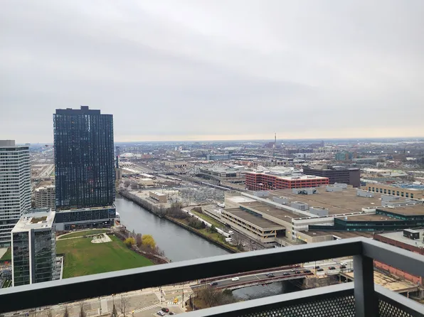 235 W Van Buren St, Chicago, IL