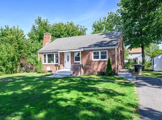 127 Old Brook Rd, Springfield, MA 01118