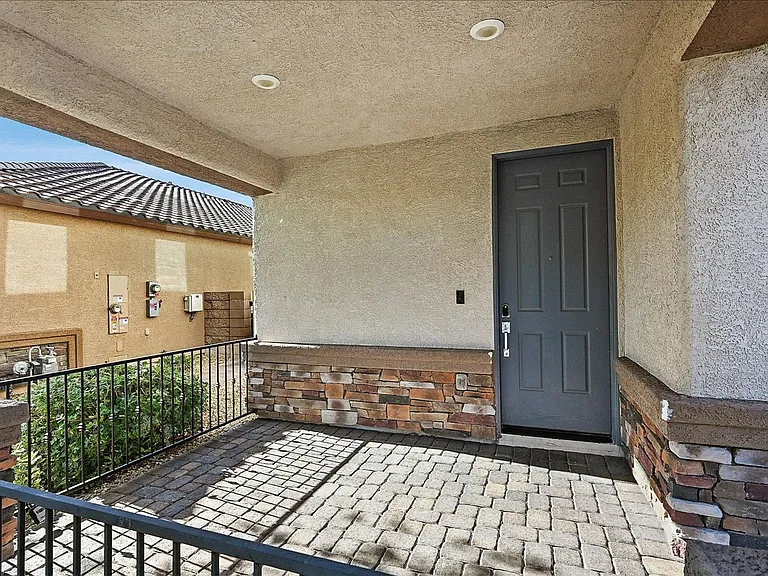 1106 Langston Ranch Ave — Photo 2