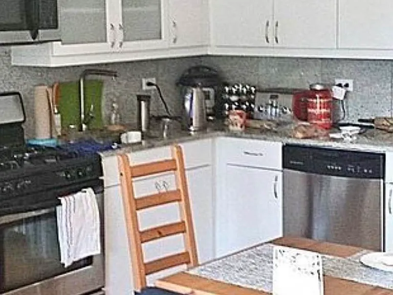 1677 Lexington Ave #6A — Photo 2