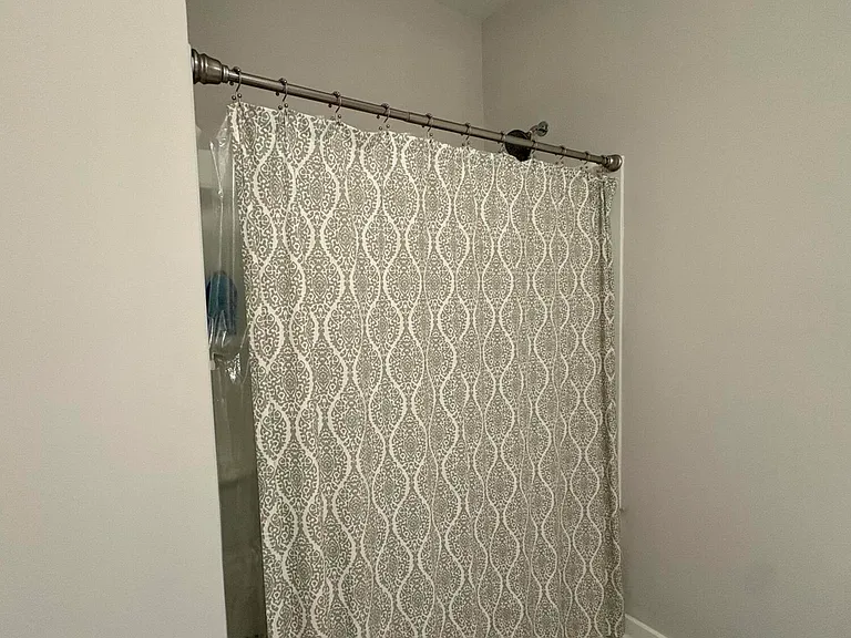 2413 Rushes Ave — Photo 15