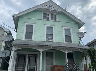 228 State St, Hudson, NY 12534