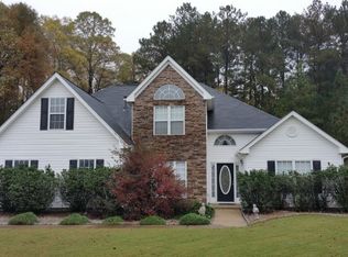 3900 Weeping Willow Ln, Loganville, GA 30052