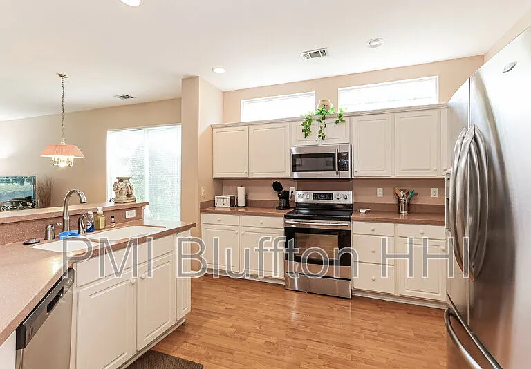 10 Raymond Rd — Photo 19